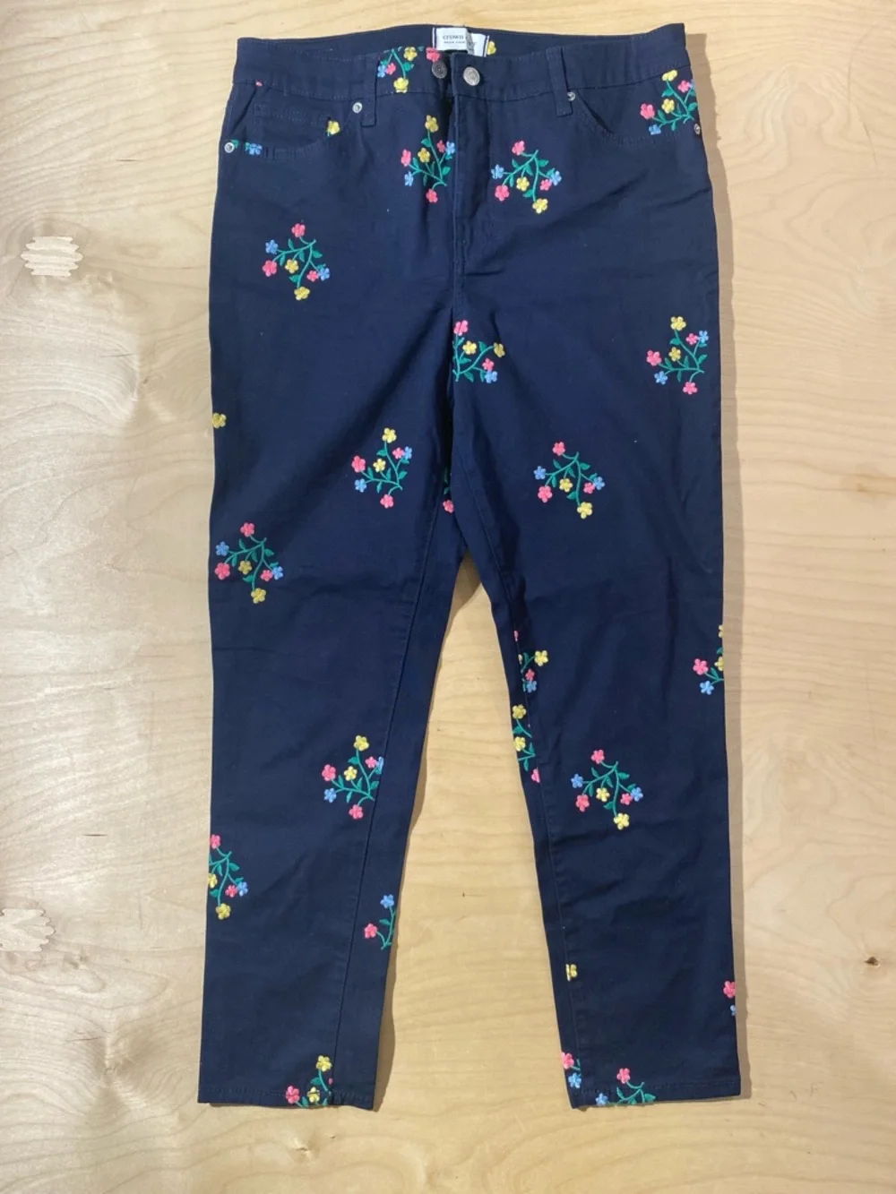 crown & ivy Navy Floral Embroidered Ankle Pants 12R (RB) - Picture 3 of 6